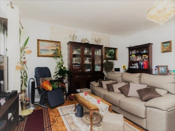 Apartamento T3 para Venda em Areeiro