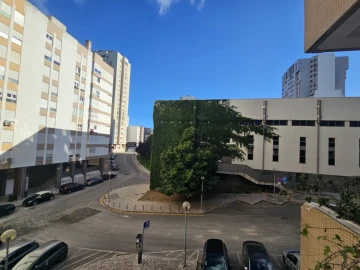 Apartamento T3 para Venda em Areeiro