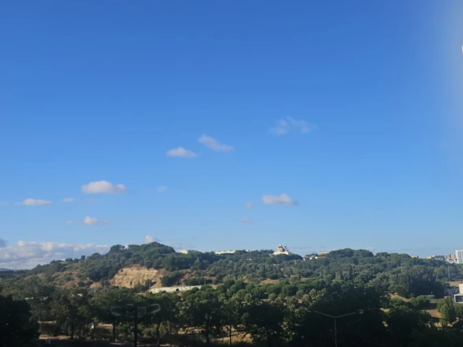 Apartamento T3 para Venda em Areeiro Foto 31