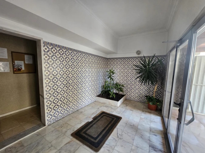 Apartamento T3 para Venda em Areeiro Foto 34