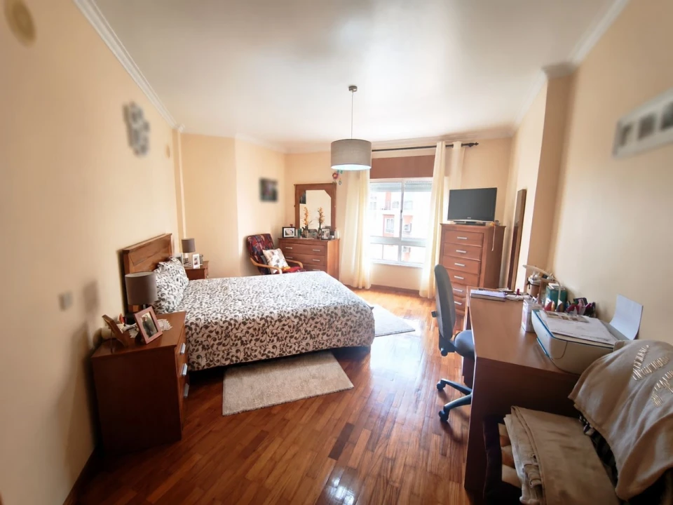Apartamento para Venda em Agualva e Mira-Sintra Foto 6