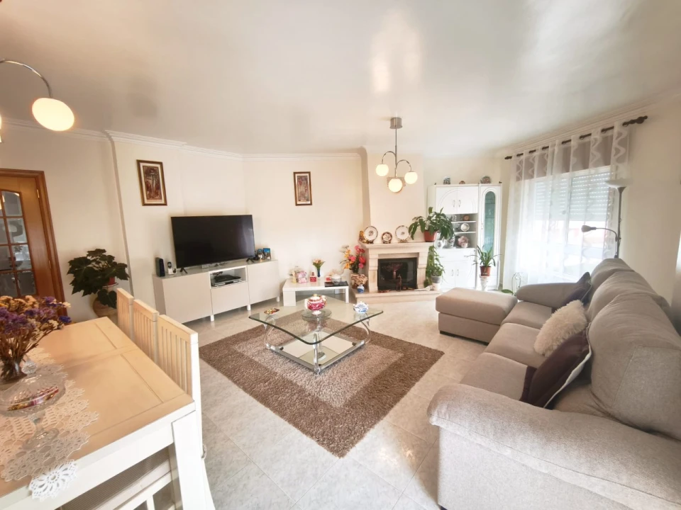 Apartamento para Venda em Agualva e Mira-Sintra Foto 13