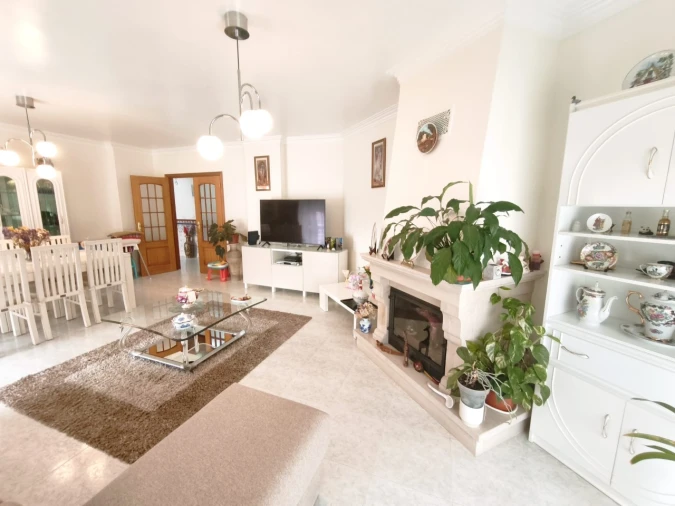 Apartamento para Venda em Agualva e Mira-Sintra Foto 18