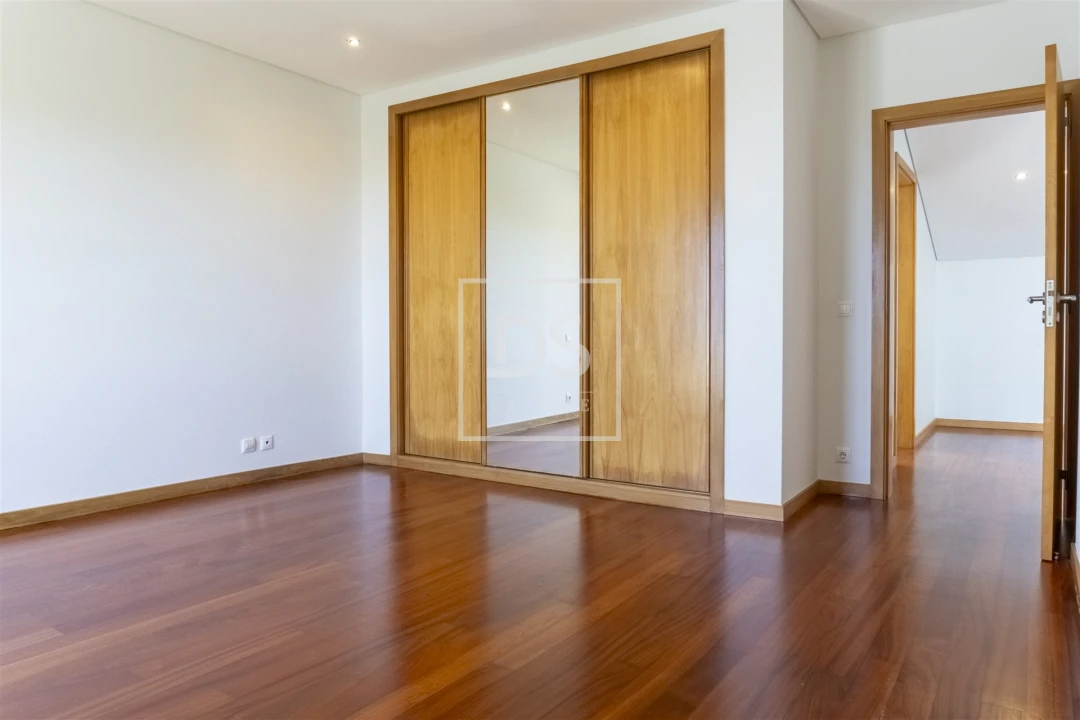 Moradia T4 para Venda em Ancora Foto 4
