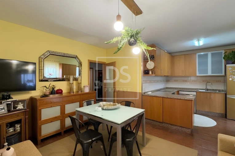 Moradia T4 para Venda em Arcozelo Foto 5
