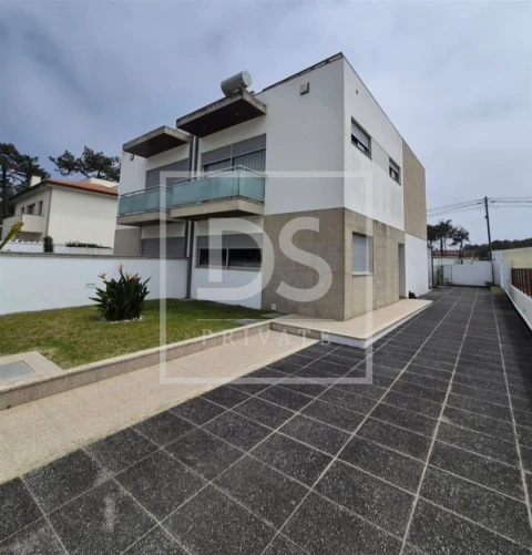 Moradia T3 para Venda em Apúlia e Fão