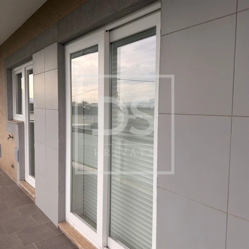 Apartamento T2 para Venda em Arcozelo Foto 11
