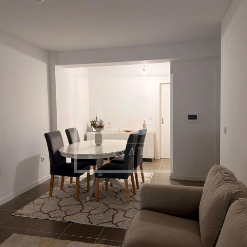 Apartamento T2 para Venda em Arcozelo Foto 4