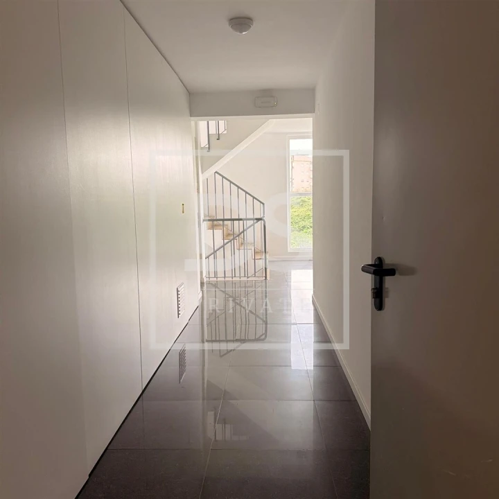 Apartamento T2 para Venda em Arcozelo Foto 18