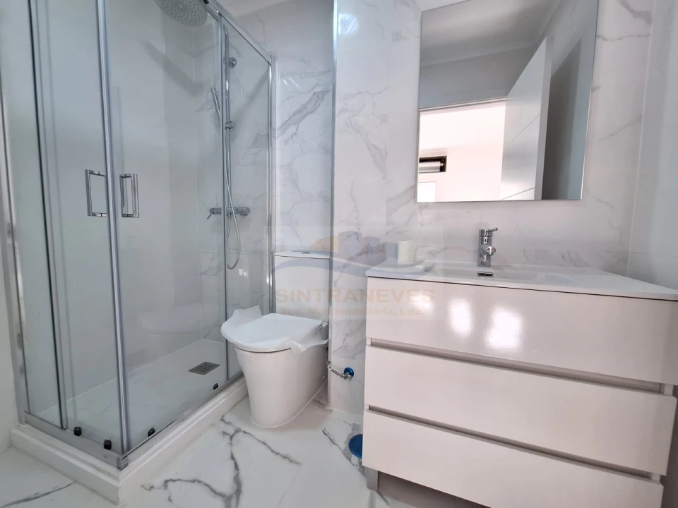 Apartamento T3 para Venda em Venteira Foto 10