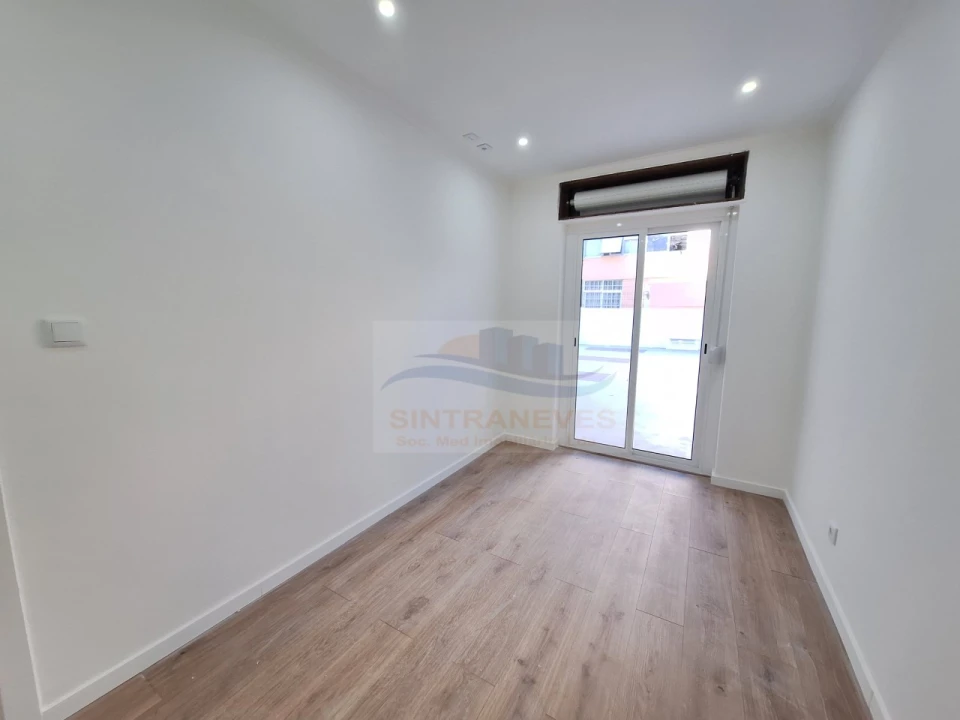 Apartamento T3 para Venda em Venteira Foto 13