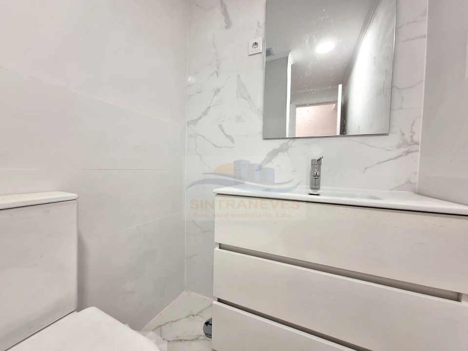 Apartamento T3 para Venda em Venteira Foto 15