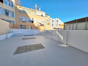 Apartamento T3 para Venda em Venteira