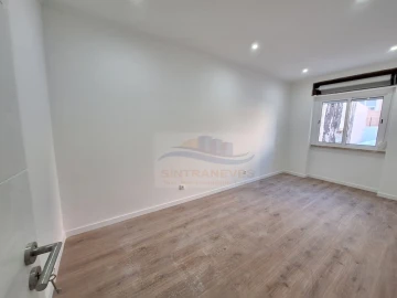 Apartamento T3 para Venda em Venteira