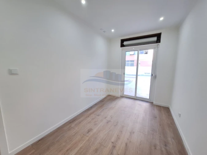 Apartamento T3 para Venda em Venteira Foto 13