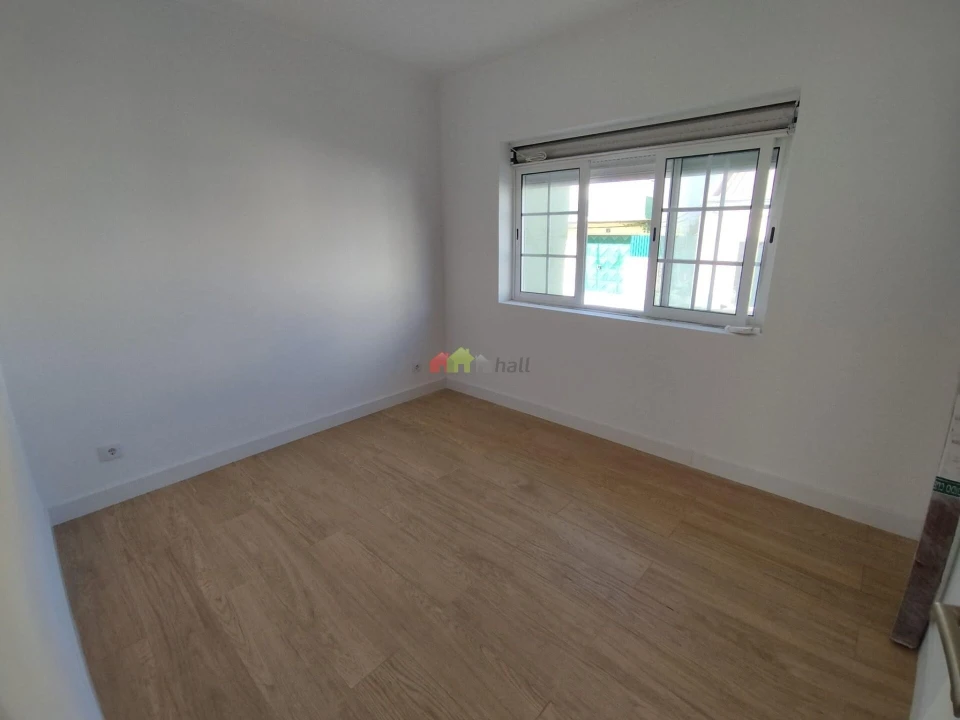 Apartamento T1 para Venda em Baixa da Banheira e Vale da Amoreira Foto 13