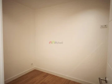 Apartamento T1 para Venda em Baixa da Banheira e Vale da Amoreira
