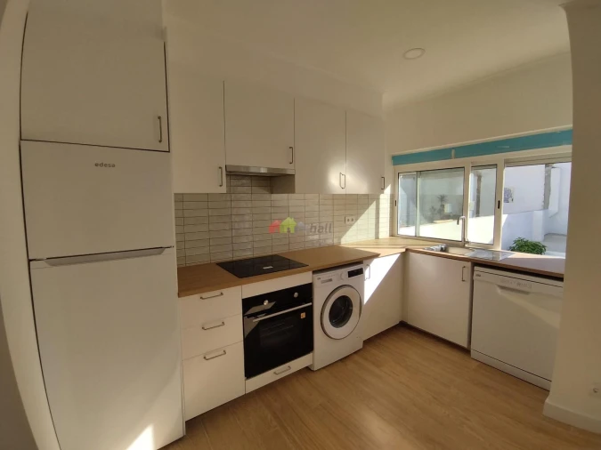 Apartamento T1 para Venda em Baixa da Banheira e Vale da Amoreira Foto 4
