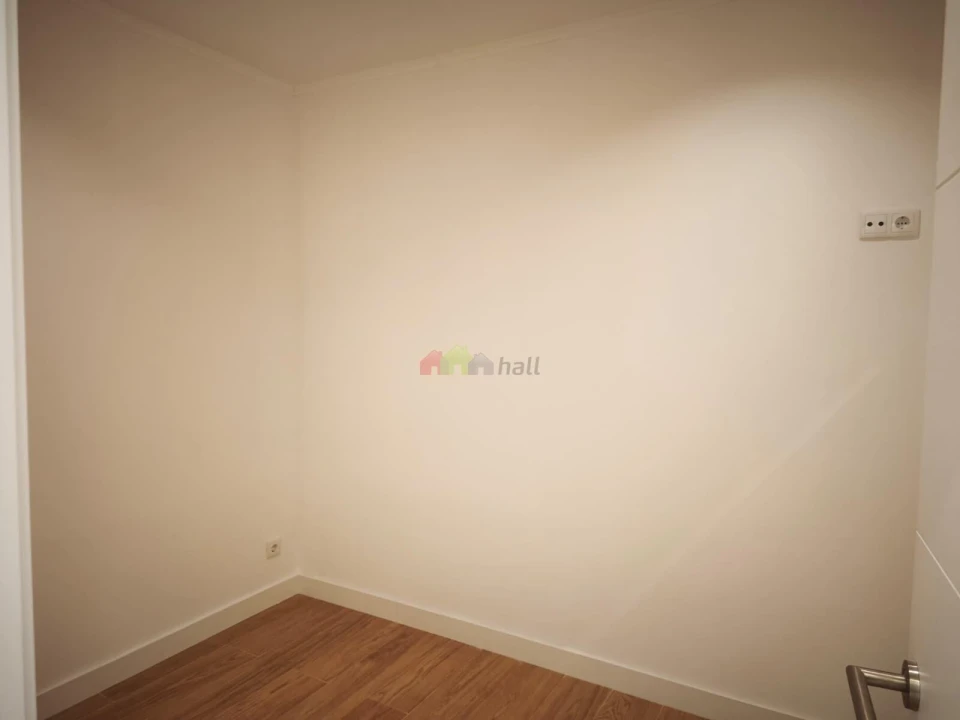Apartamento T1 para Venda em Baixa da Banheira e Vale da Amoreira Foto 11