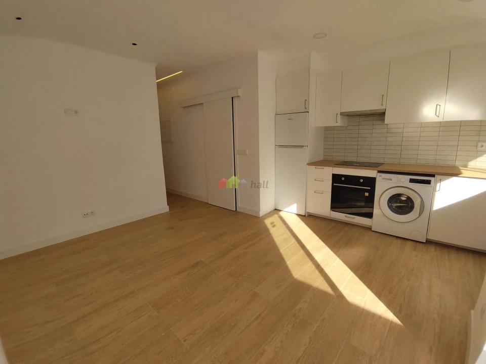 Apartamento T1 para Venda em Baixa da Banheira e Vale da Amoreira Foto 2