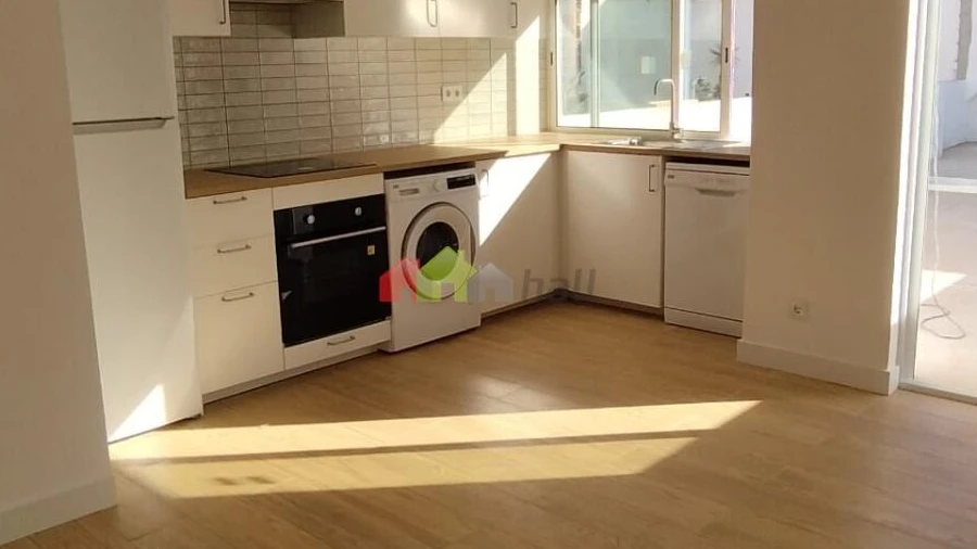 Apartamento T1 para Venda em Baixa da Banheira e Vale da Amoreira