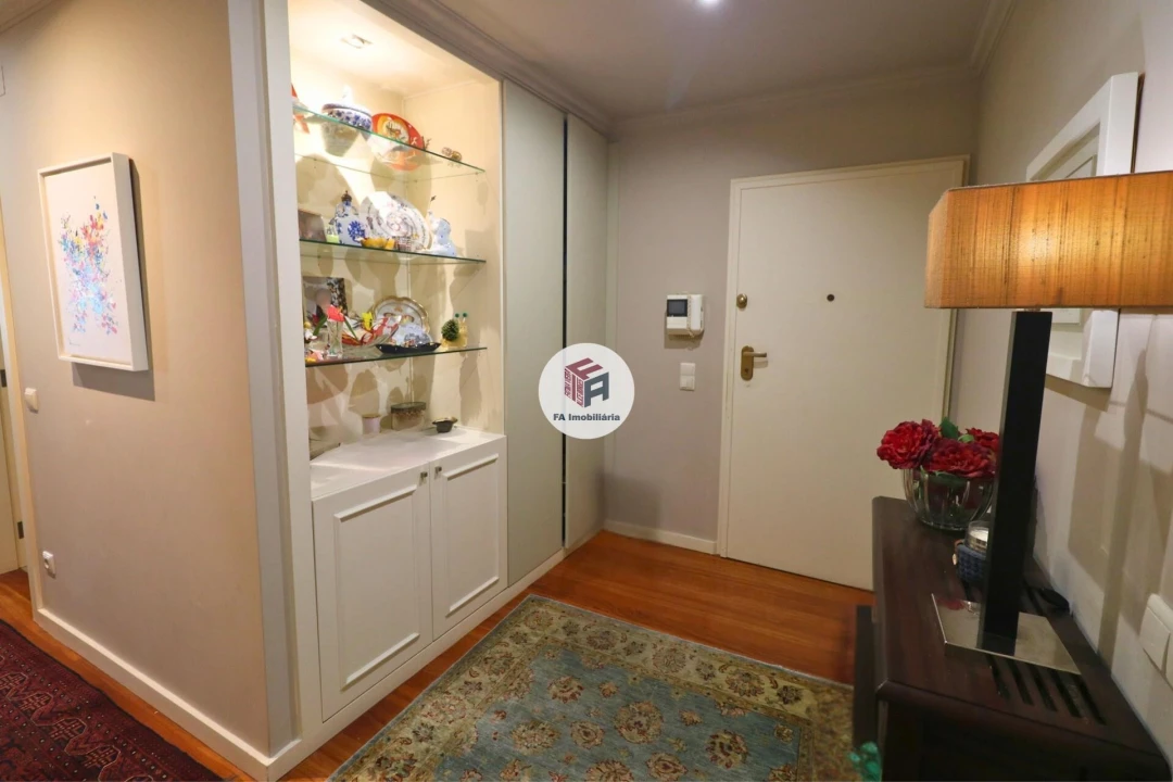 Apartamento T4 para Venda em Matosinhos e Leça da Palmeira Foto 2