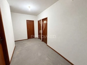 Apartamento T2 para Venda em Arrimal e Mendiga