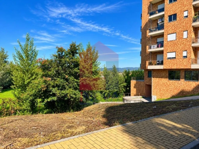 Terreno para Venda em Real, Dume e Semelhe Foto 3