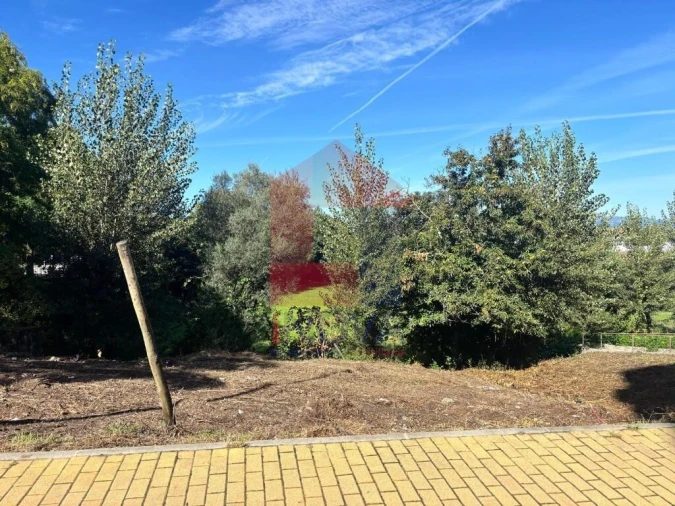 Terreno para Venda em Real, Dume e Semelhe Foto 4