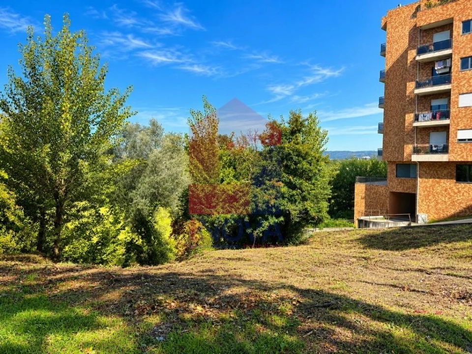 Terreno para Venda em Real, Dume e Semelhe Foto 2