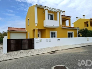 Moradia T2 para Venda em Amoreira