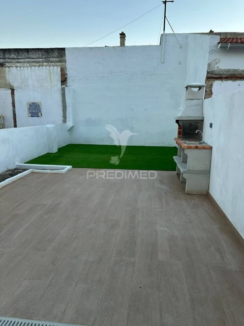 Apartamento T1 para Venda em Baixa da Banheira e Vale da Amoreira