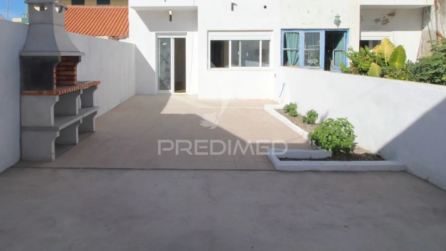 Apartamento T1 para Venda em Baixa da Banheira e Vale da Amoreira