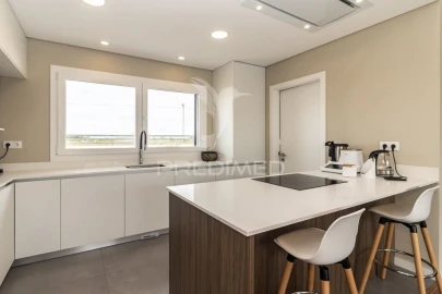 Moradia T4 para Venda em Fernao Ferro