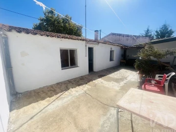 Moradia T3 para Venda em Salvada e Quintos