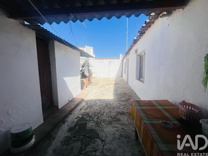 Moradia T3 para Venda em Salvada e Quintos Foto 4