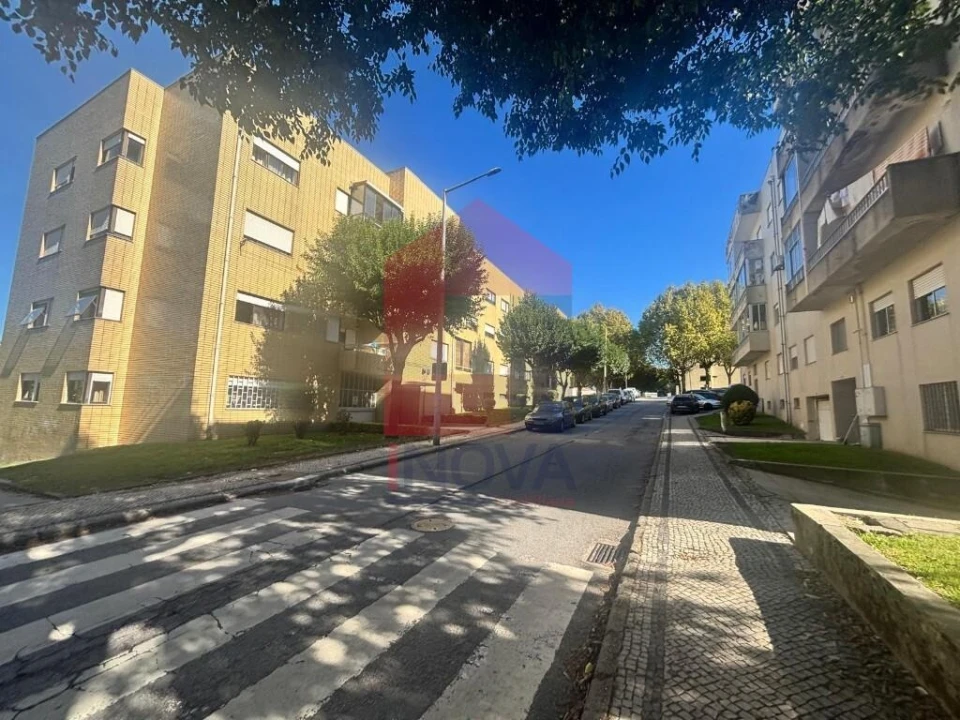 Apartamento T3 para Venda em Braga (Maximinos, Sé e Cividade) Foto 25