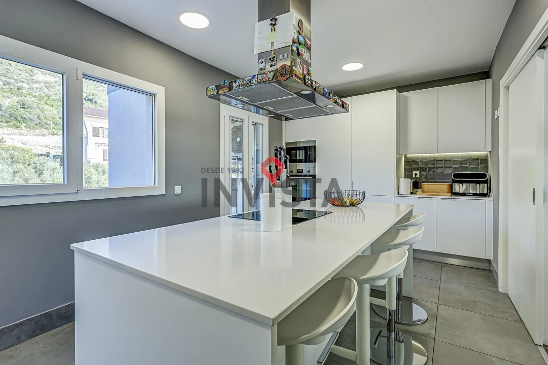 Apartamento T4 para Venda em Vila Franca de Xira Foto 13
