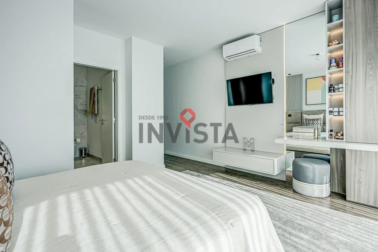 Apartamento T4 para Venda em Vila Franca de Xira Foto 28