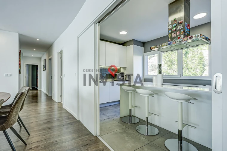 Apartamento T4 para Venda em Vila Franca de Xira Foto 10