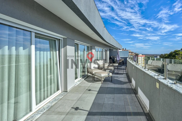 Apartamento T4 para Venda em Vila Franca de Xira Foto 39