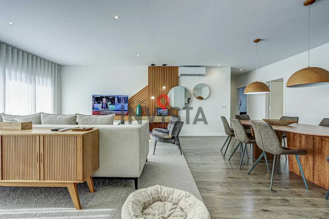 Apartamento T4 para Venda em Vila Franca de Xira Foto 4