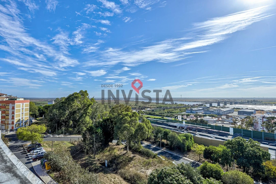 Apartamento T4 para Venda em Vila Franca de Xira Foto 36