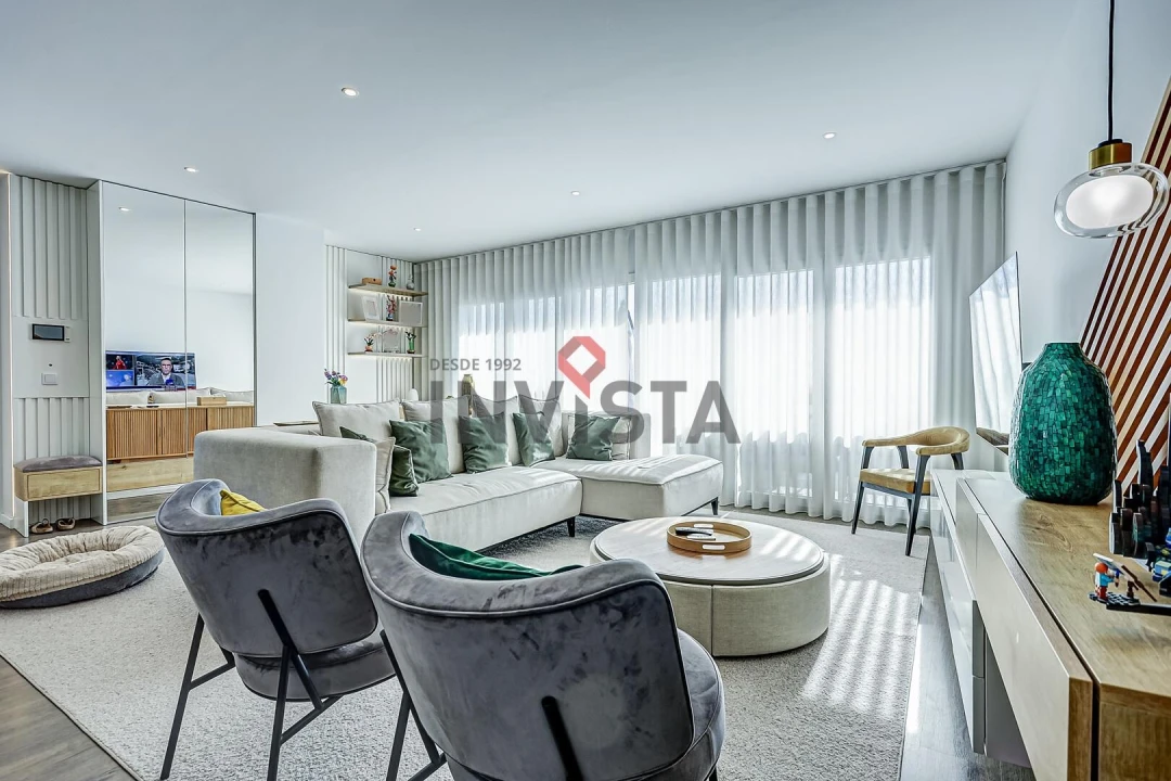 Apartamento T4 para Venda em Vila Franca de Xira Foto 16
