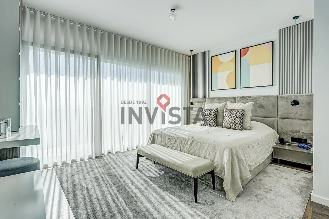 Apartamento T4 para Venda em Vila Franca de Xira Foto 25