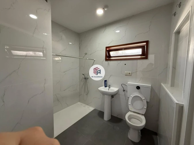 Quarto para Arrendamento em Matosinhos e Leça da Palmeira Foto 7