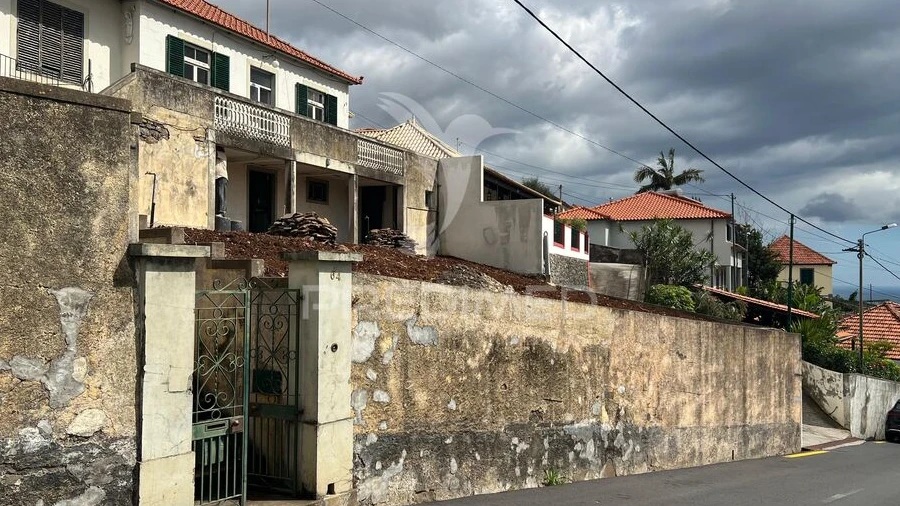 Moradia T3 para Venda em Funchal (Santa Luzia)