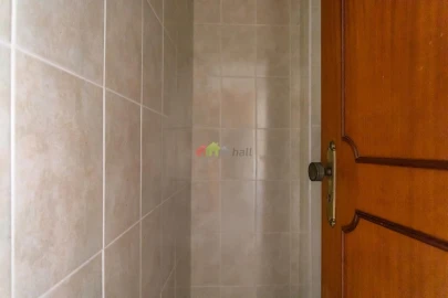 Apartamento T2 para Venda em Baixa da Banheira e Vale da Amoreira