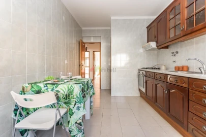Apartamento T2 para Venda em Baixa da Banheira e Vale da Amoreira