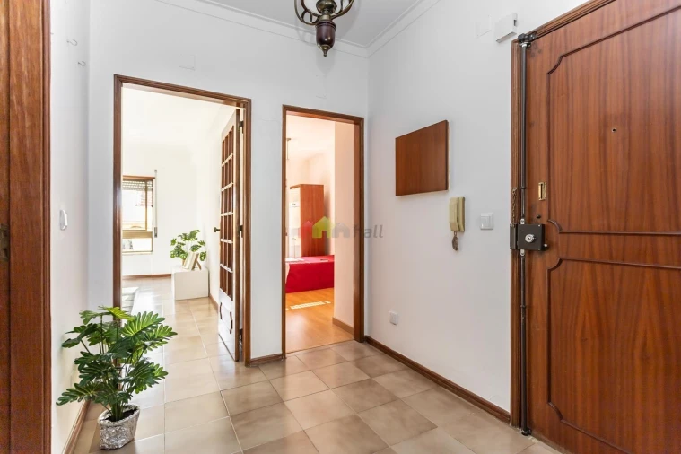 Apartamento T2 para Venda em Baixa da Banheira e Vale da Amoreira Foto 3